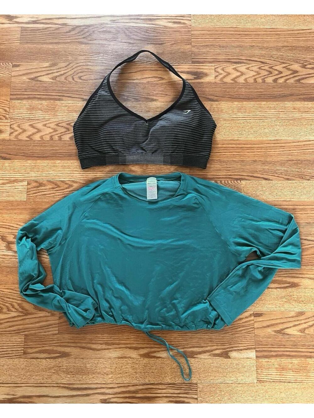 Gymshark Halter Sports Bra and long sleeve (XXL)